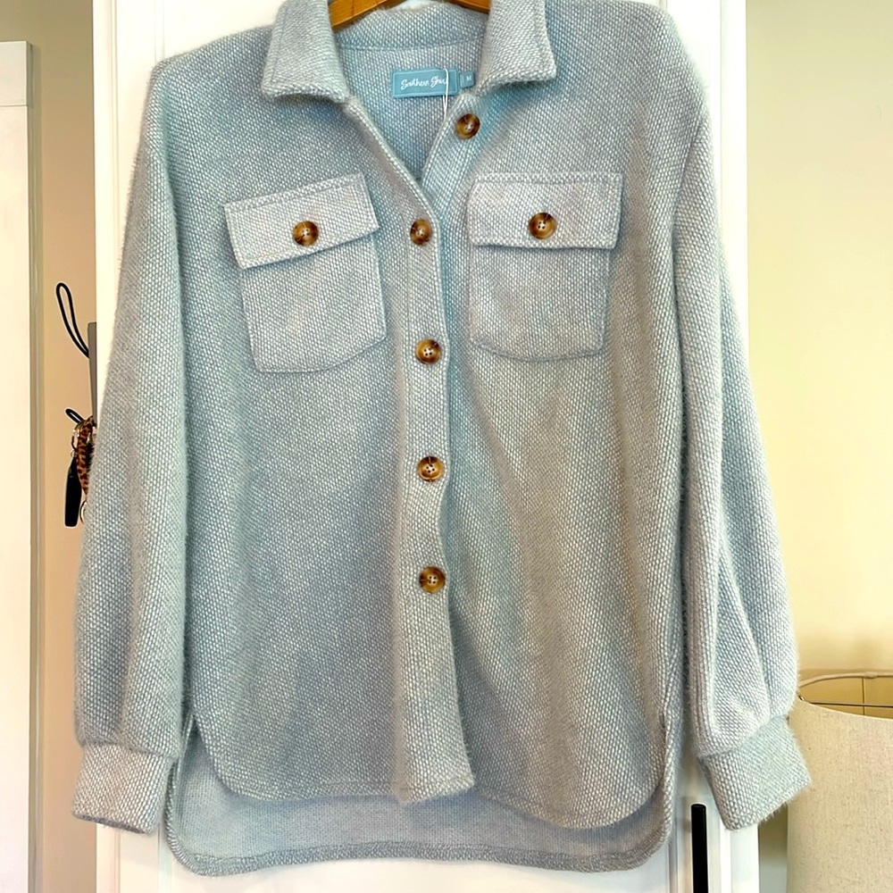NWT The Southern Shirt Company Shacket Size Medium